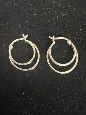 925 STERLING SILVER DOUBLE HOOP EARRINGS